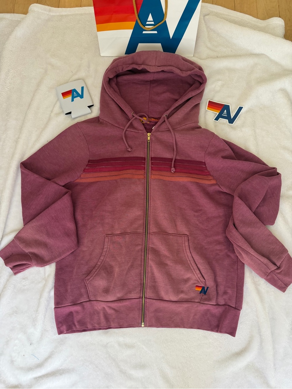 NWT Aviator Nation FADED Berry Hoodie size Extra Large